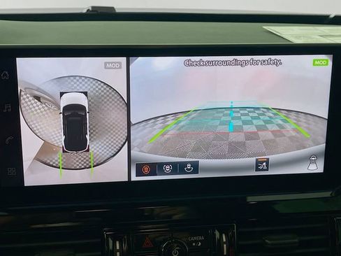 New 2026 Nissan Pathfinder SL image 10