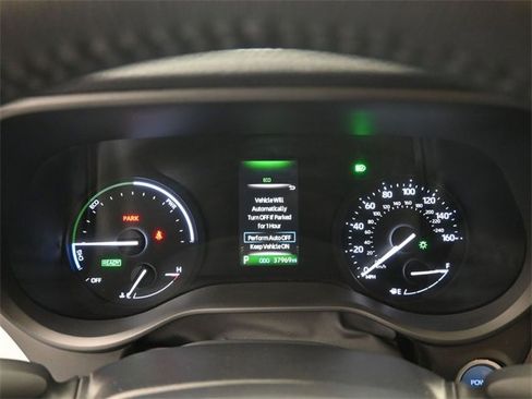 Used 2022 Toyota Sienna XLE image 7