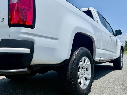 Used 2020 Chevrolet Colorado LT w/ Safety Package RWD image 7