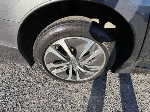 Used 2020 Honda Accord Base 4dr Sedan image 18