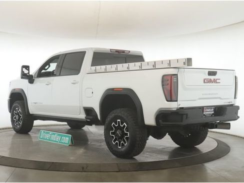 Used 2025 GMC Sierra 2500 AT4X AWD/4WD image 8