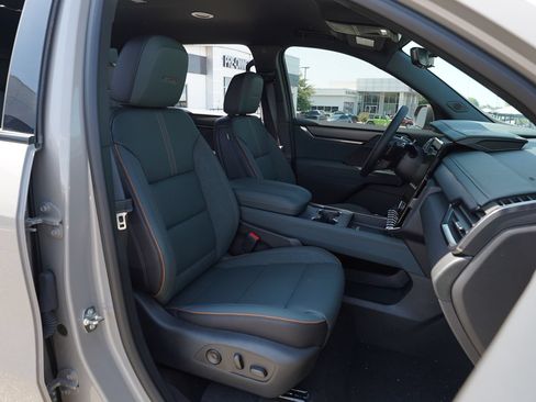 New 2026 GMC Acadia AT4 w/ Super Cruise Package AWD/4WD image 27