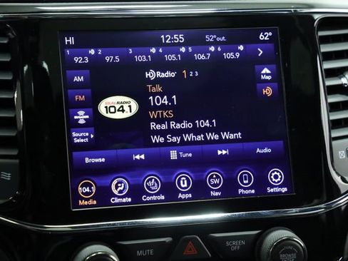 Used 2020 Jeep Grand Cherokee Altitude image 17