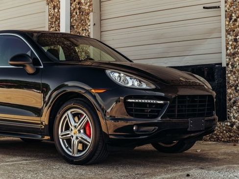Used 2012 Porsche Cayenne Turbo AWD/4WD image 44