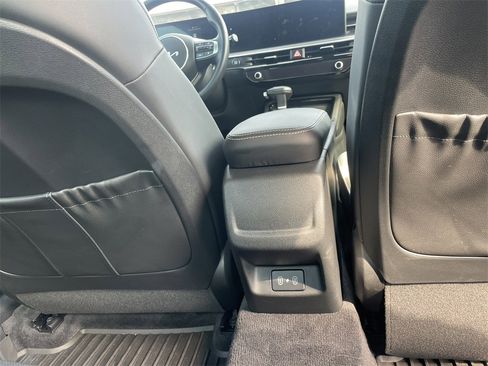 Used 2025 Kia K5 GT-Line image 10