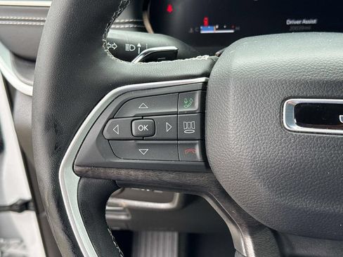 Used 2025 Jeep Grand Cherokee L Limited AWD/4WD image 28