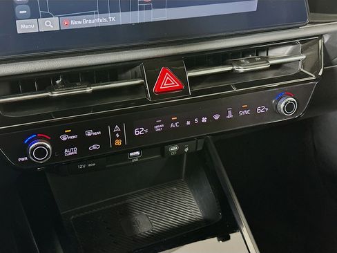 Used 2024 Kia Niro Wind image 23