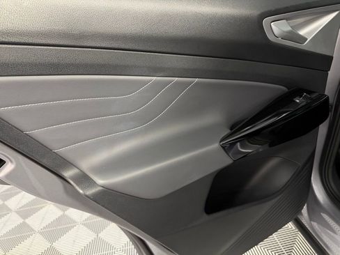 Used 2023 Volkswagen ID.4 Pro S image 27