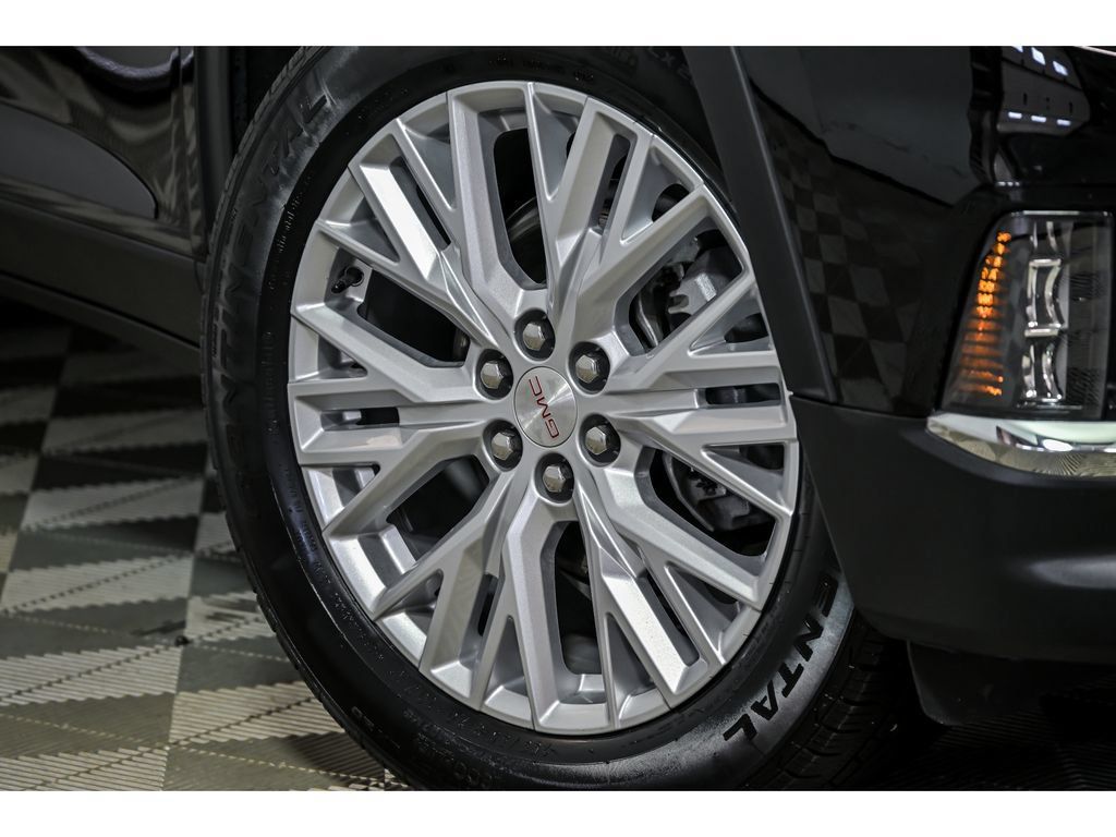 Used 2024 GMC Acadia Elevation w/ Luxury Package AWD/4WD image 3