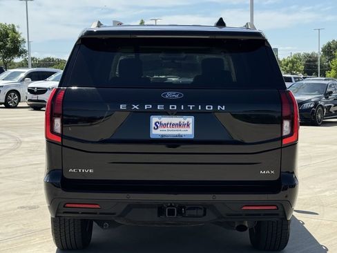 Used 2025 Ford Expedition Max Active RWD image 5