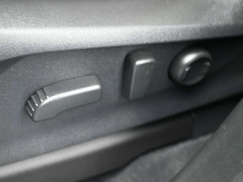 Used 2022 Subaru Ascent Limited w/ Technology Package image 12