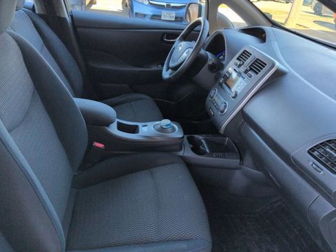 Used 2015 Nissan Leaf S w/ Charge Package image 21