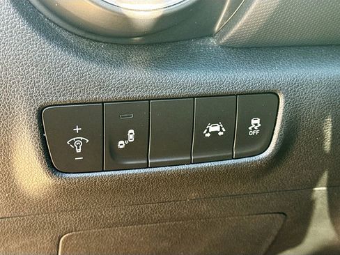 Used 2019 Hyundai Kona Limited AWD/4WD image 10