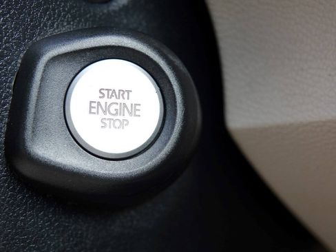 Used 2012 Volkswagen Jetta TDI FWD image 8