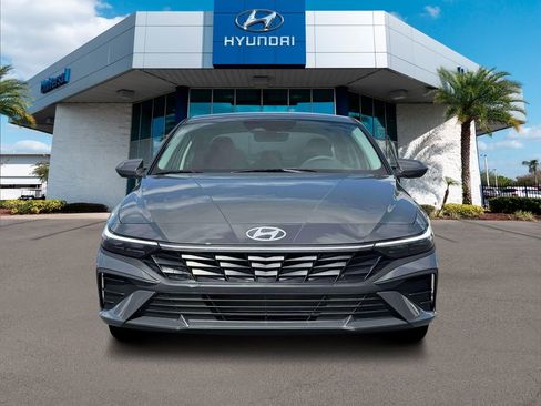 New 2026 Hyundai Elantra SE FWD image 13