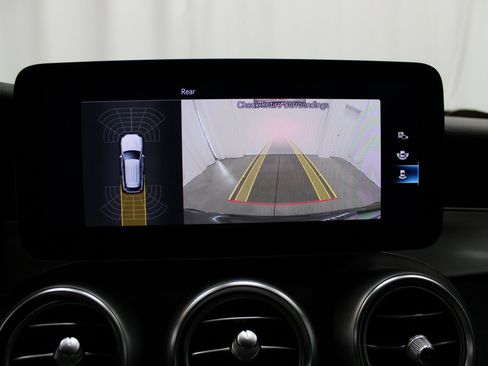 Used 2022 Mercedes-Benz GLC 300 4MATIC image 45