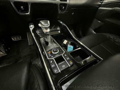 Used 2021 Kia Sorento SX Prestige image 31