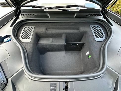 Used 2026 Porsche Macan Turbo Electric AWD/4WD image 45