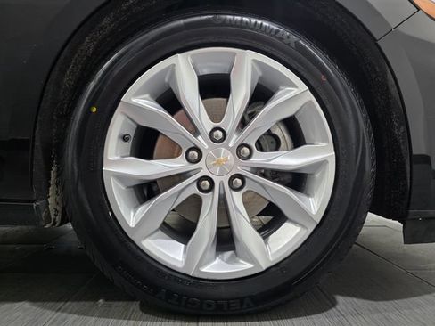 Used 2023 Chevrolet Malibu LT FWD image 25