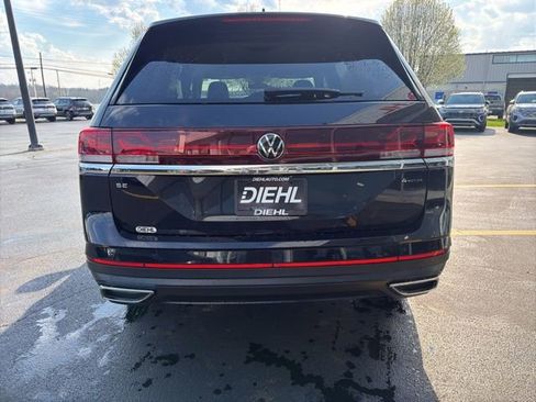 Used 2024 Volkswagen Atlas SE AWD/4WD image 5