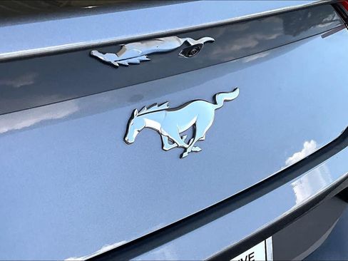 Used 2025 Ford Mustang Coupe RWD image 27