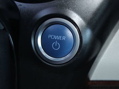 Used 2023 Toyota Sienna XLE w/ XLE Plus Package FWD image 20