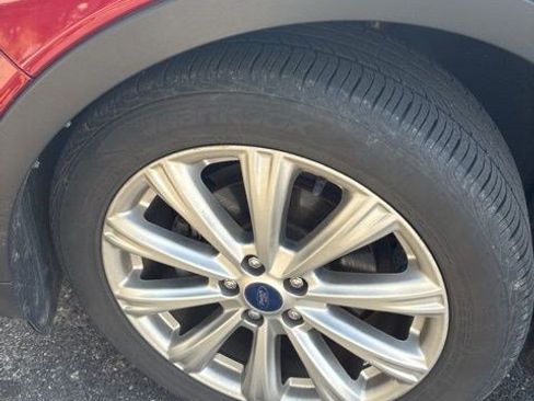 Used 2017 Ford Escape Titanium FWD image 10