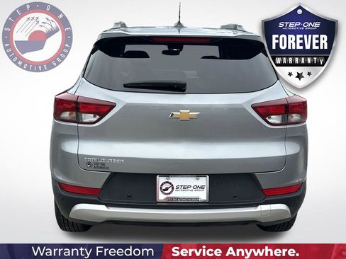 Certified 2026 Chevrolet TrailBlazer LT w/ LT Cold Weather Package FWD image 7