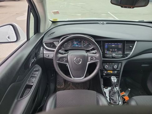 Used 2022 Buick Encore Preferred AWD/4WD image 12