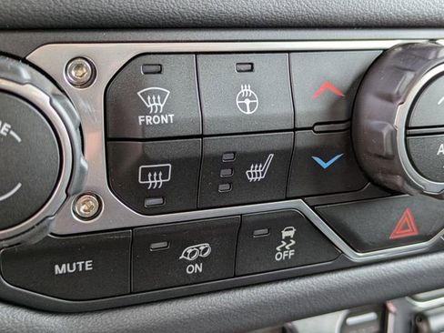 New 2025 Jeep Wrangler Unlimited Rubicon 392 image 26