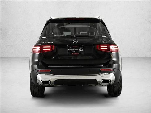 New 2026 Mercedes-Benz GLB 250 4MATIC image 7