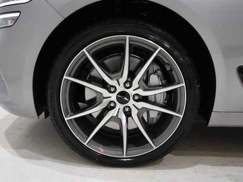 New 2026 Genesis G70 2.5T image 6