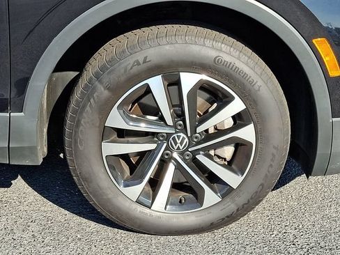 Used 2022 Volkswagen Tiguan S AWD/4WD image 11