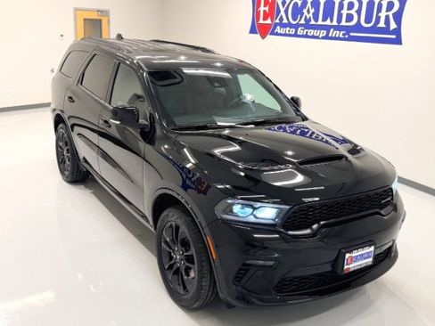 Used 2023 Dodge Durango GT AWD/4WD image 3