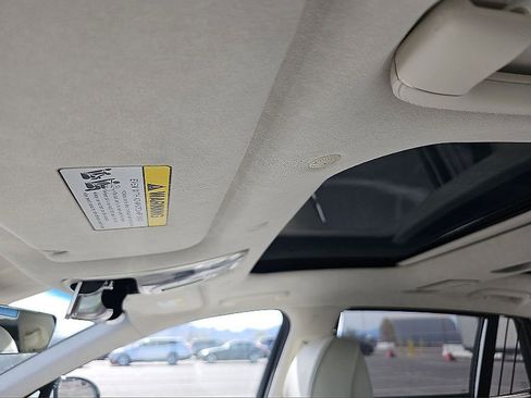 Used 2025 Genesis G90 3.5T image 5