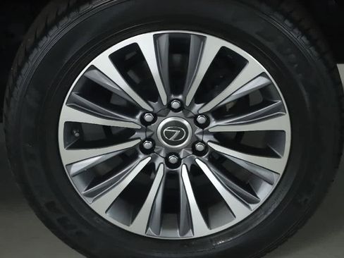 Used 2021 Lexus GX 460 Luxury w/ Accessory Package AWD/4WD image 41