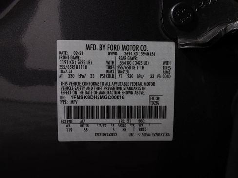 Used 2021 Ford Explorer XLT w/ Equipment Group 202A AWD/4WD image 50