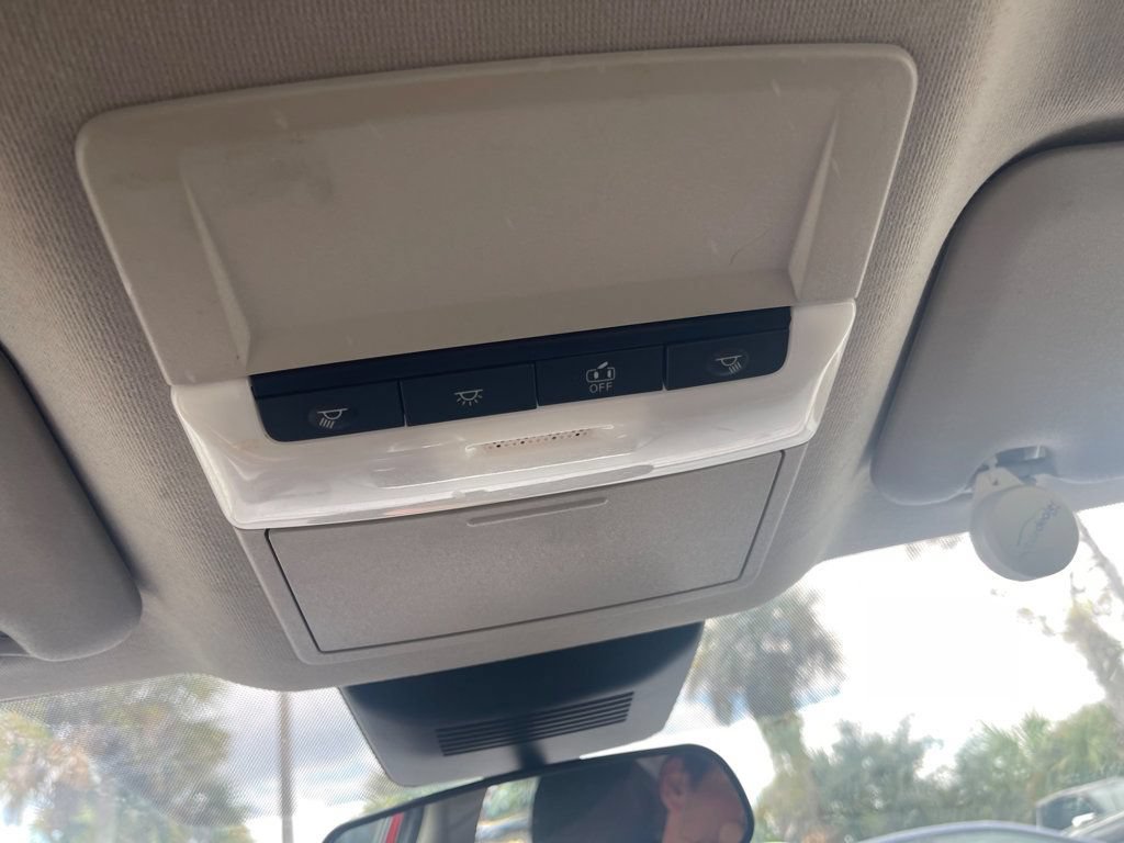 Used 2025 Nissan Sentra SV FWD image 20