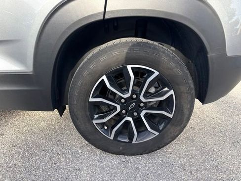 Used 2024 Chevrolet TrailBlazer ACTIV w/ Convenience Package AWD/4WD image 15