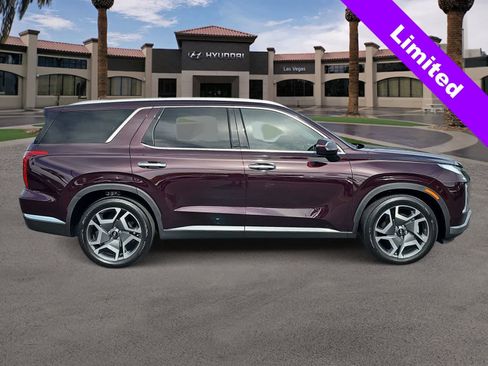Used 2024 Hyundai Palisade Limited image 9