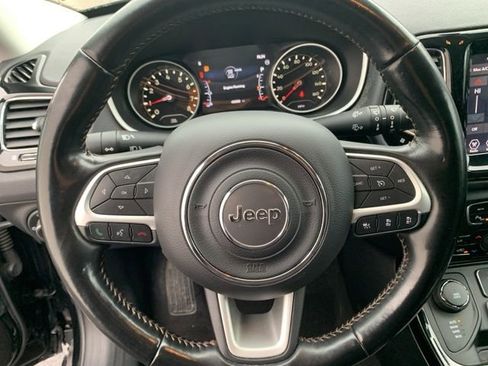 Used 2021 Jeep Compass Limited image 28