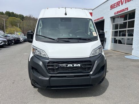 Used 2024 RAM ProMaster 2500 w/ Power Group FWD image 3