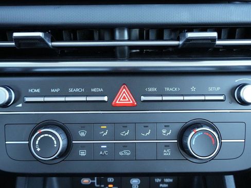 New 2026 Hyundai Tucson SE image 32