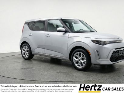 Used 2025 Kia Soul LX w/ LX Technology Package