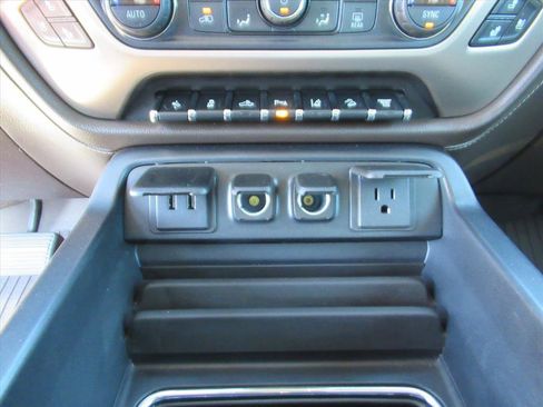 Used 2019 GMC Sierra 2500 Denali w/ Duramax Plus Package image 27