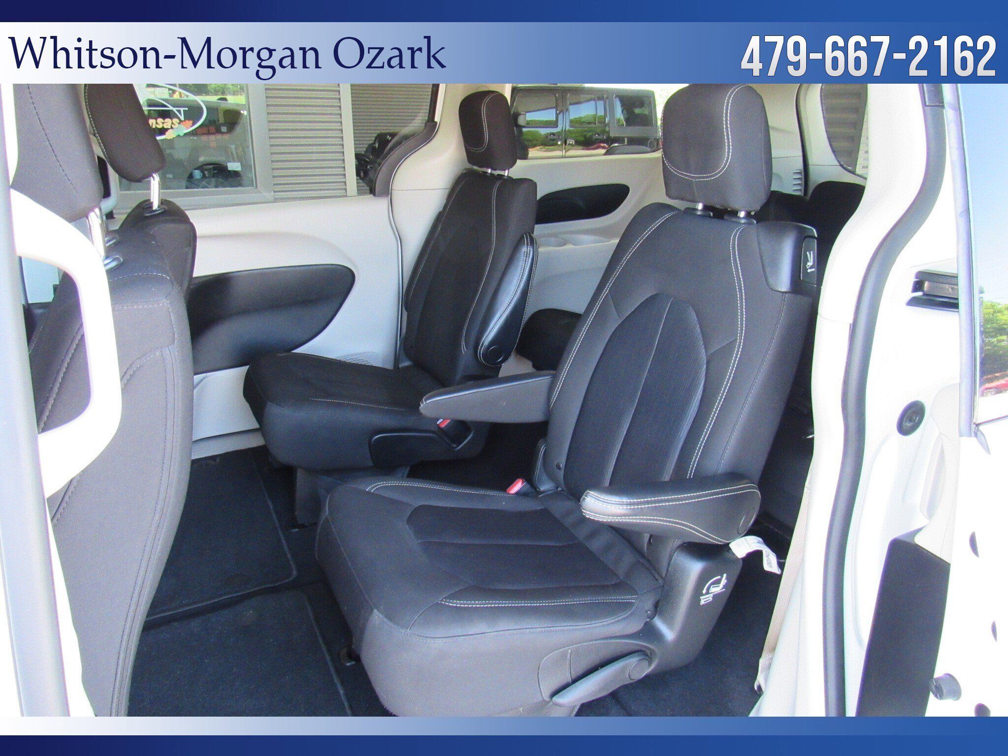 Used 2022 Chrysler Voyager LX FWD image 24