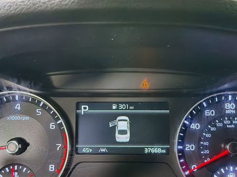 Used 2024 Kia Forte LXS image 15