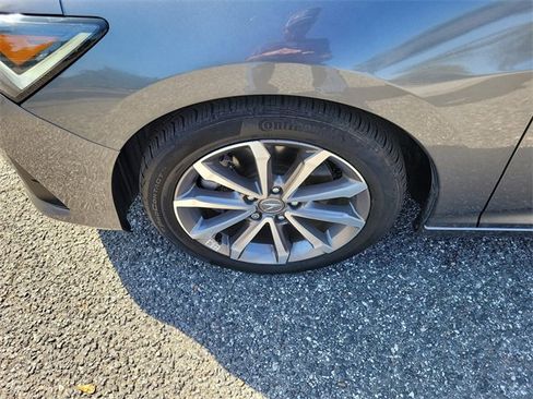 Used 2023 Acura Integra image 5