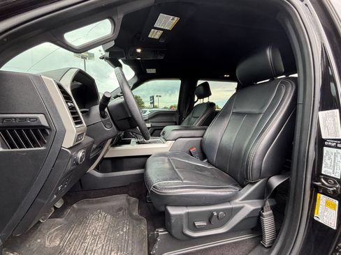 Used 2020 Ford F150 Lariat w/ Equipment Group 502A Luxury AWD/4WD image 6