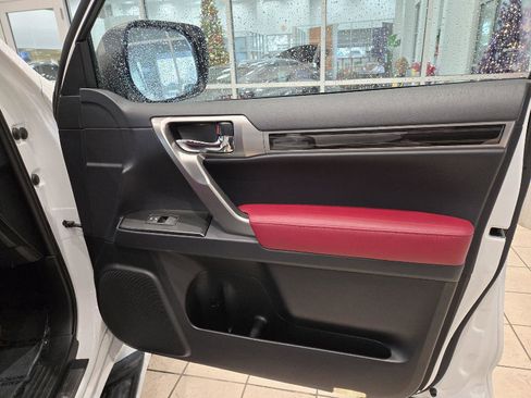 Used 2023 Lexus GX 460 Premium w/ Premium Plus Package image 14